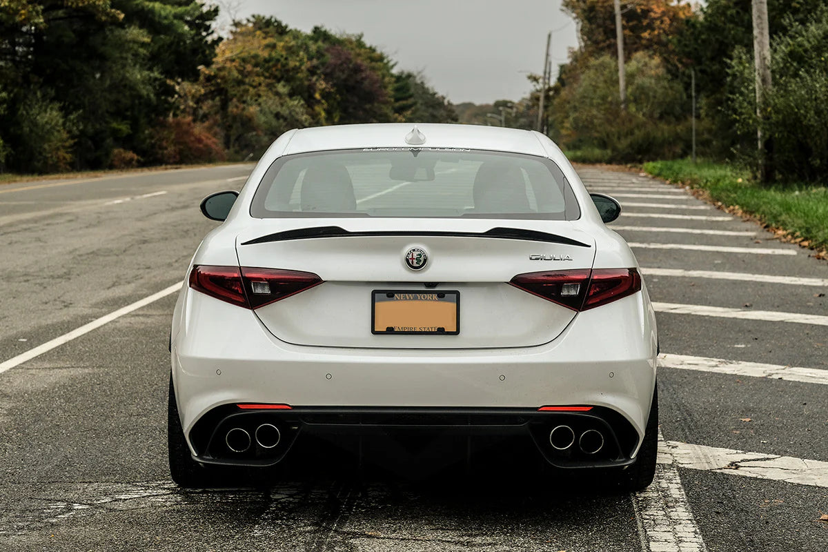 ALFA ROMEO GIULIA QUADRIFOGLIO Carbon Fiber Kick Spoiler